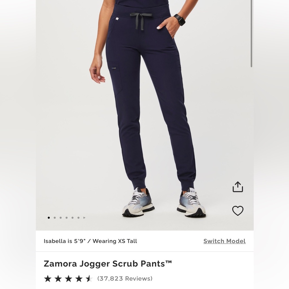 Figs, Zamora joggers, size medium petite in nave blue